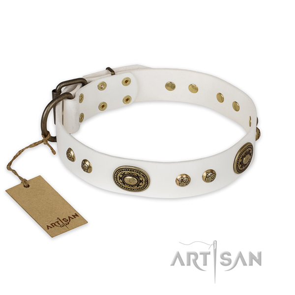 Exquisite full grain genuine leather dog collar for easy wearing