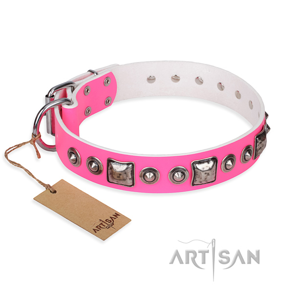 Natural genuine leather dog collar made of high quality material with rust-proof buckle